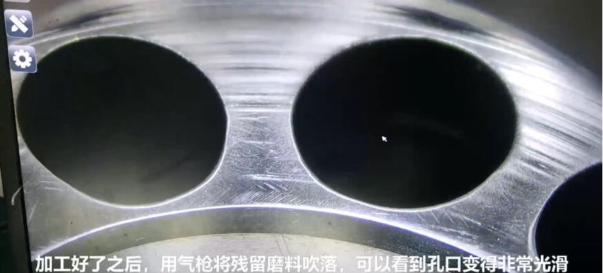 人工看不容易看到的深內孔毛刺，磨粒流拋光機如何去毛刺